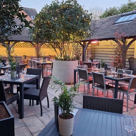 The Lion Hotel Brewood エクステリア 写真
