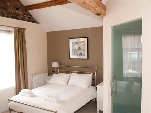 The Lion Hotel Brewood エクステリア 写真